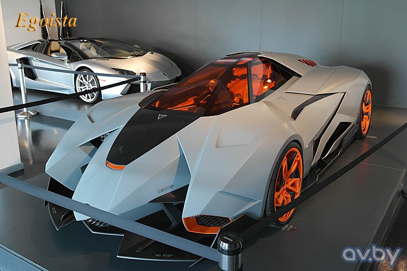 Ламборджини легенда. Ламборджини легенд. Lamborghini Egoista с зеркалами. Ламборгини с одним сидением.