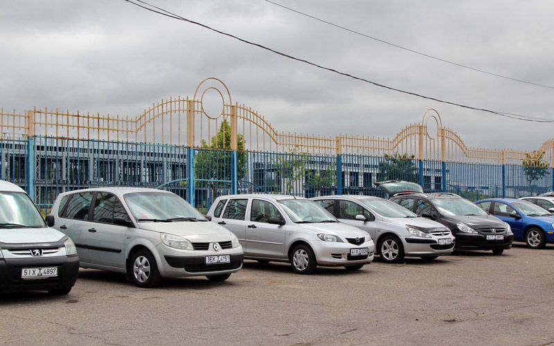 Малиновка авторынок. Авторынок Малиновка. Автомалиновка Ждановичи. Авторынок в Малиновке в Минске наличие автомобилей.