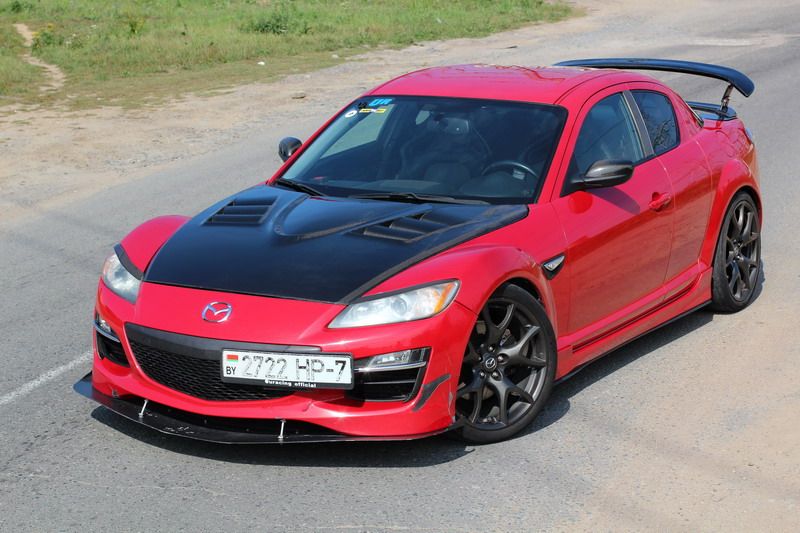 Роторный двигатель Mazda RX-8 заменили мотором от малолитражки Renault