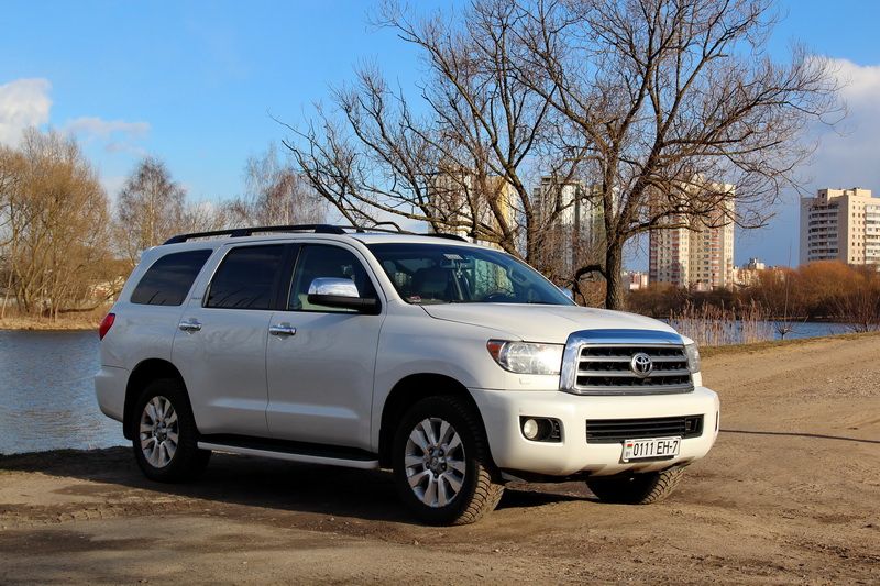 Тойота секвойя 2010. Toyota Sequoia 2024. Тойота Секвойя и тундра. Toyota Sequoia 2010. Toyota Tundra Sequoia.