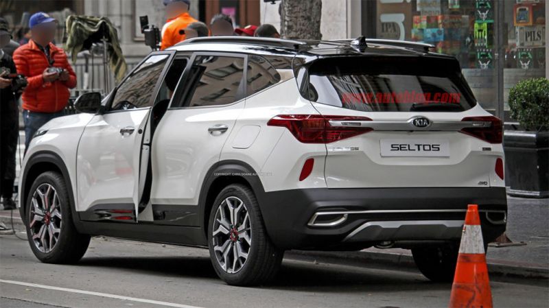 KIA объявляет цены и комплектации нового компактного кроссовера Seltos