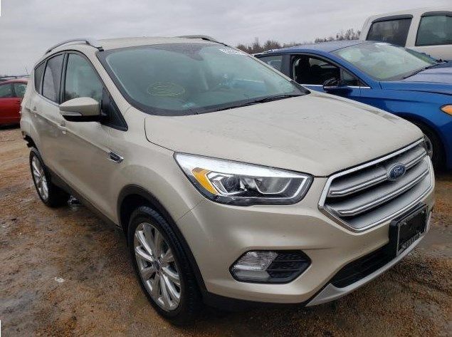 «Ford Escape за $5 400». Как белорус сам искал и покупал авто в Америке