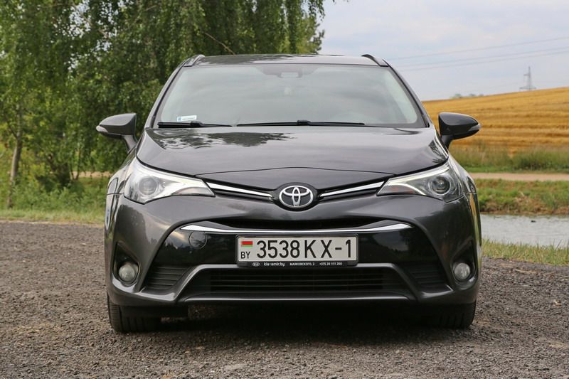 Замена салонного фильтра Toyota Avensis: цены — Сервис Тойота в Москве